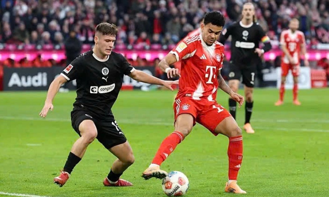 Bayern bước vào trận đấu với áp lực gia tăng
